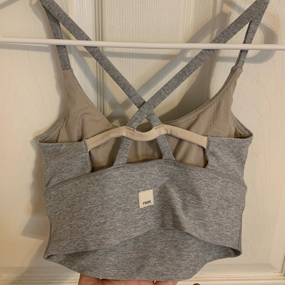 Vuori sports bra